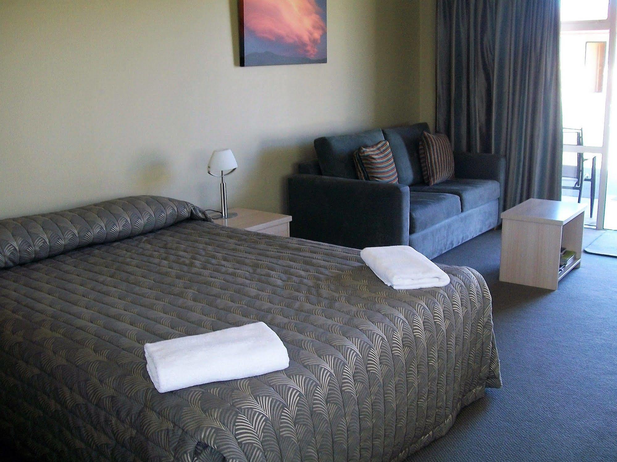 Sierra Motel And Apartments Omarama Zewnętrze zdjęcie