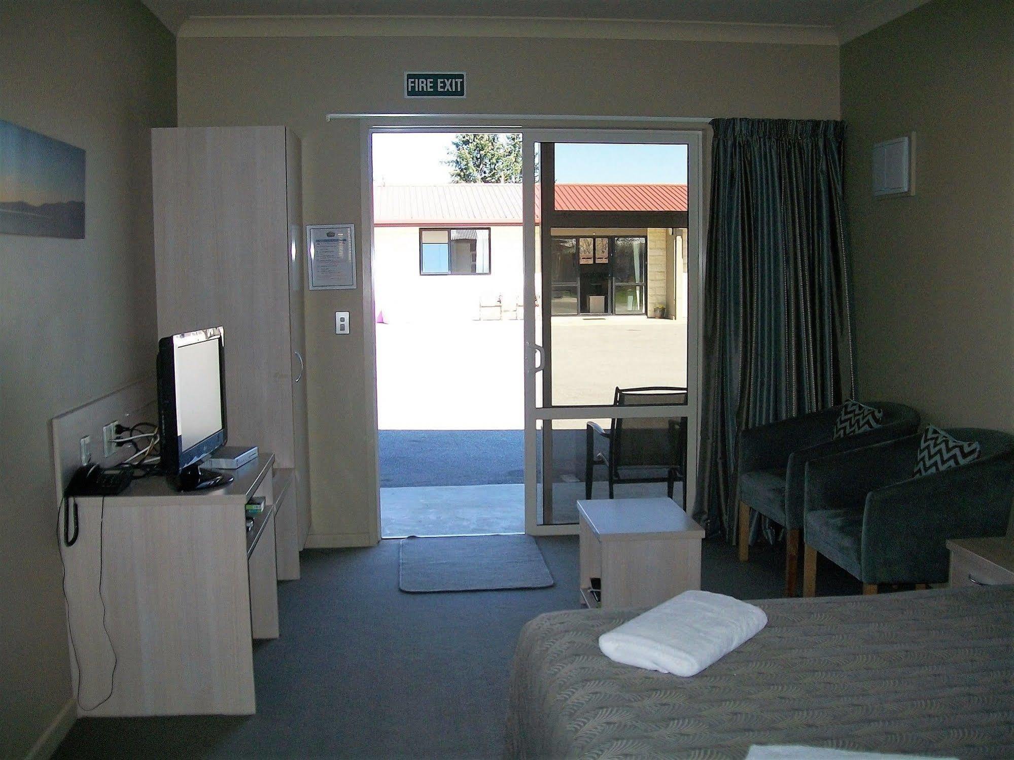 Sierra Motel And Apartments Omarama Zewnętrze zdjęcie